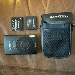 Canon PowerShot ELPH 110 HS 16.1MP Digital Camera 5x Zoom Black Xtra Batteries